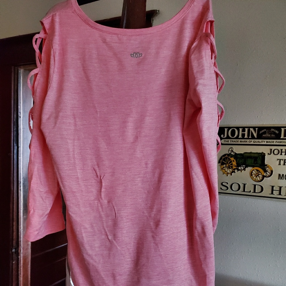 Shirt - Picture 2 of 3